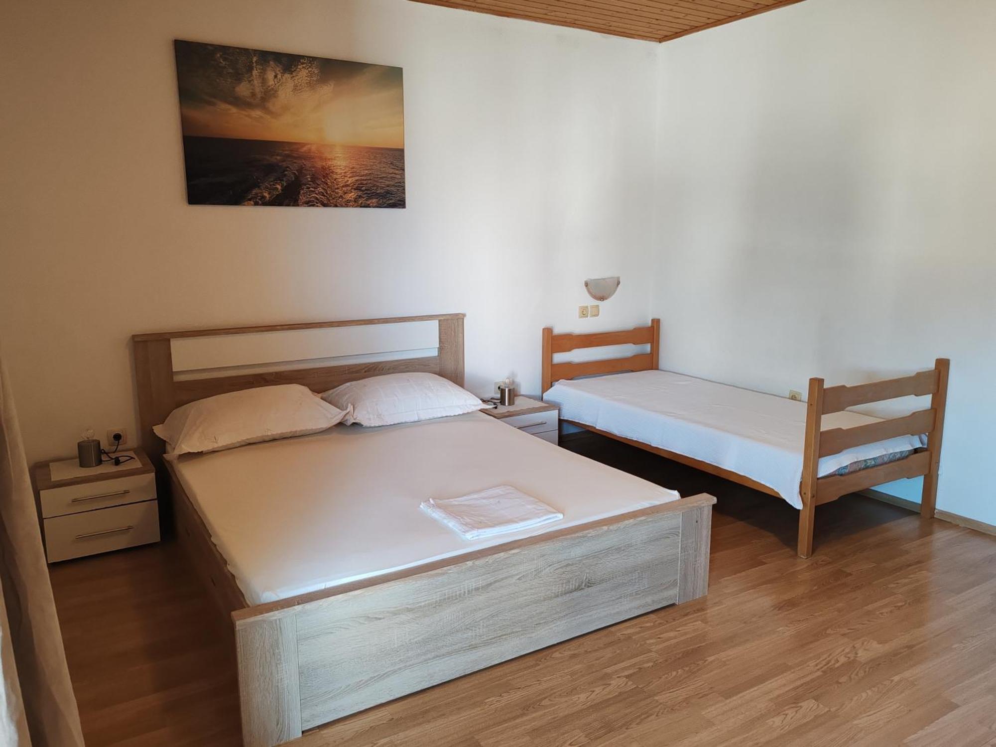 Apartments And Rooms With Parking Space Brela, Makarska - 6895 Екстериор снимка