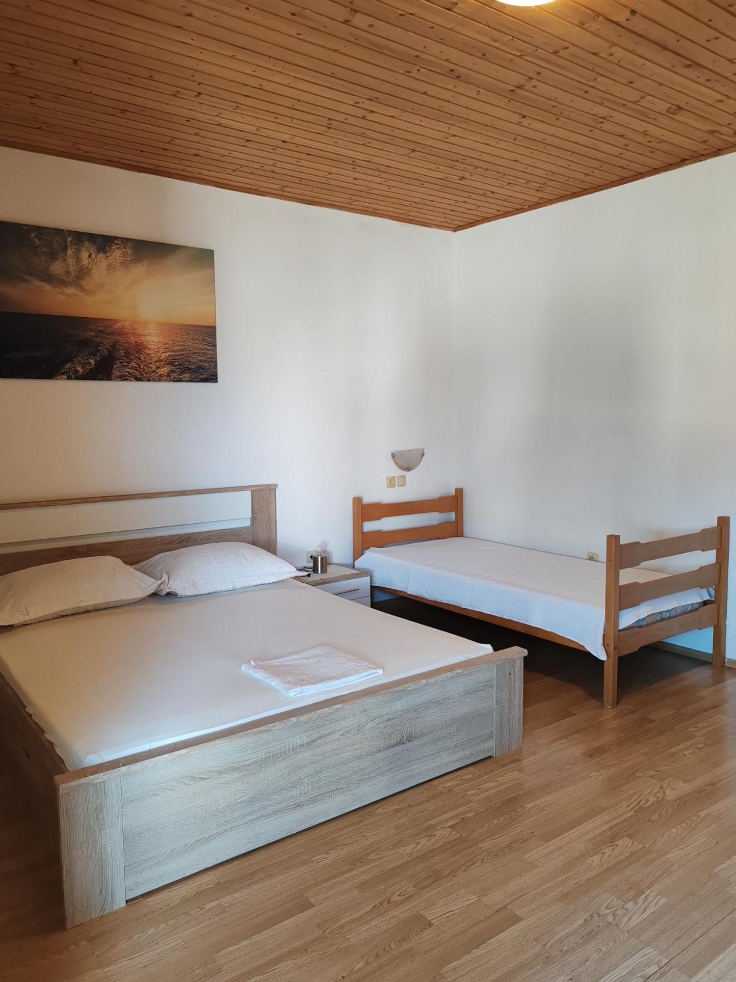 Apartments And Rooms With Parking Space Brela, Makarska - 6895 Стая снимка